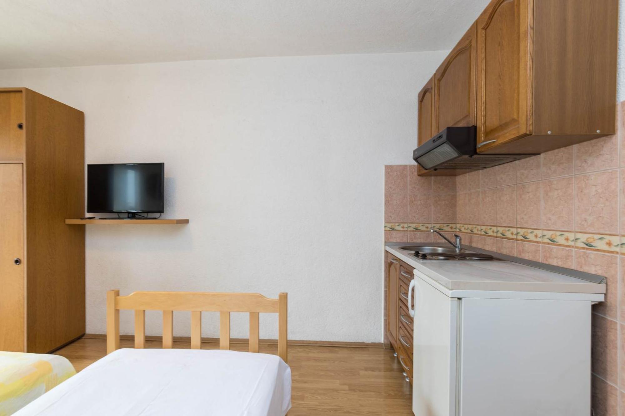 Apartments Cipetic Kaštela Εξωτερικό φωτογραφία