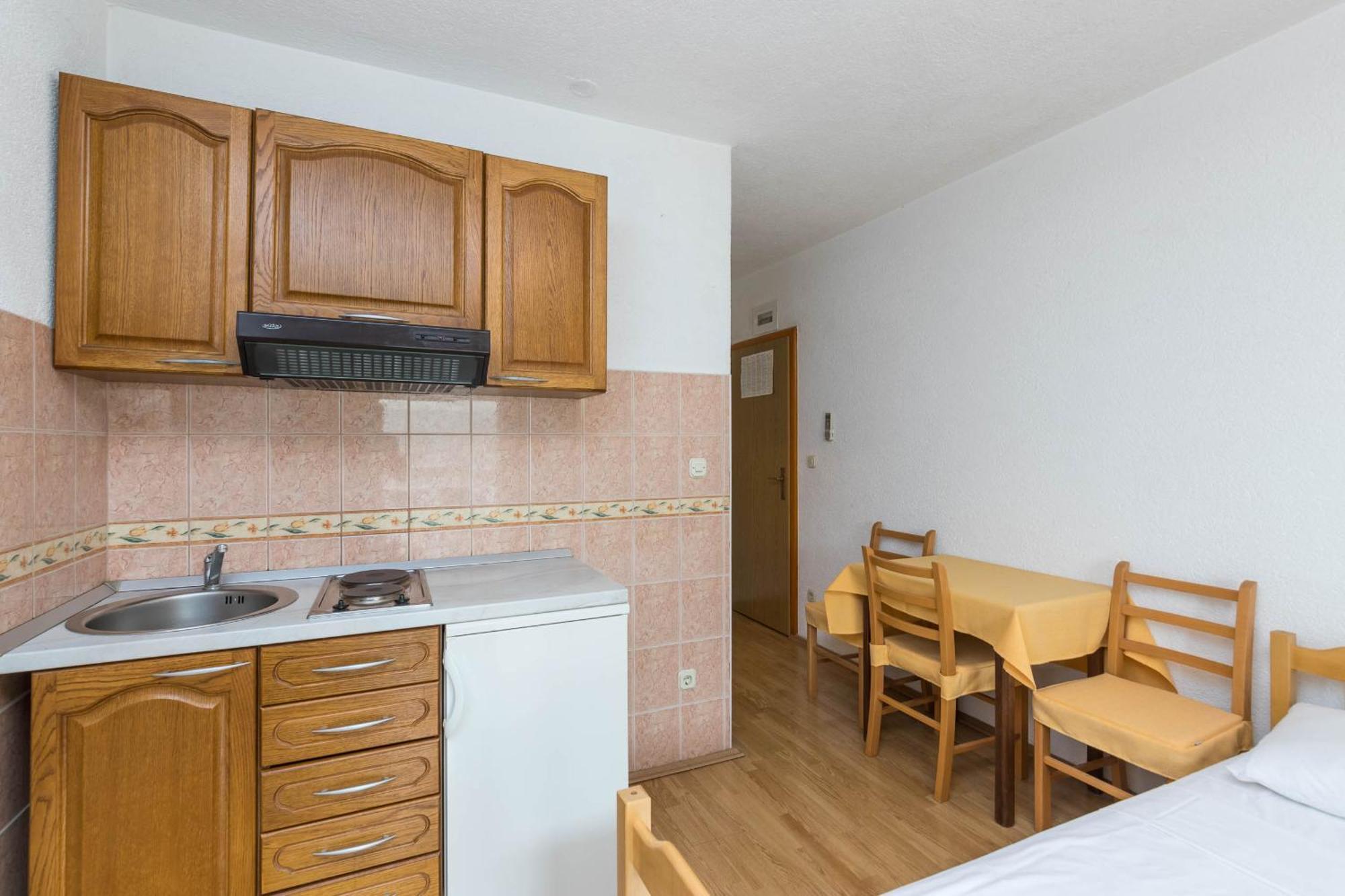 Apartments Cipetic Kaštela Εξωτερικό φωτογραφία