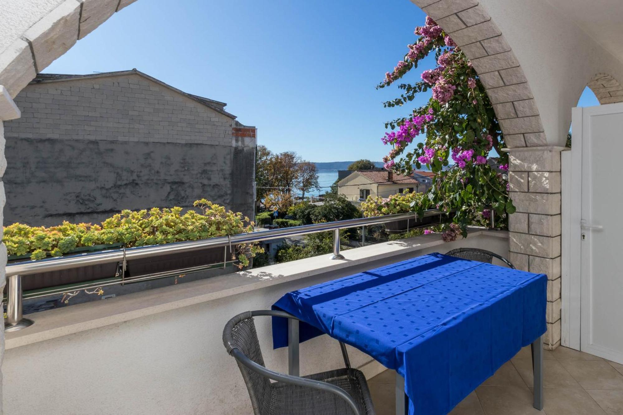 Apartments Cipetic Kaštela Εξωτερικό φωτογραφία